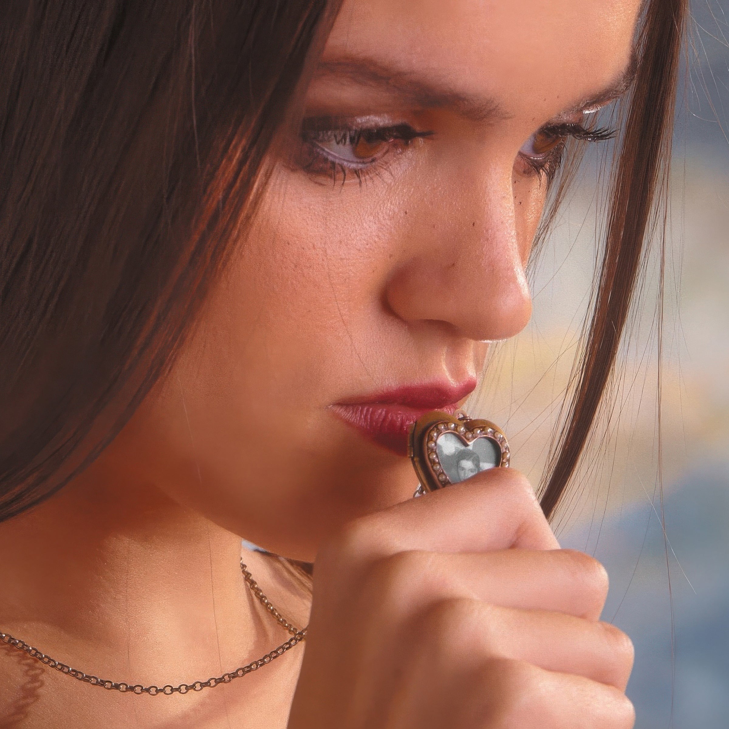 Translation missing: pt-PT.Amaia - Plastic Books: Amaia