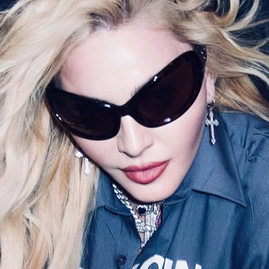 Translation missing: pt-PT.Madonna - Plastic Books: Madonna