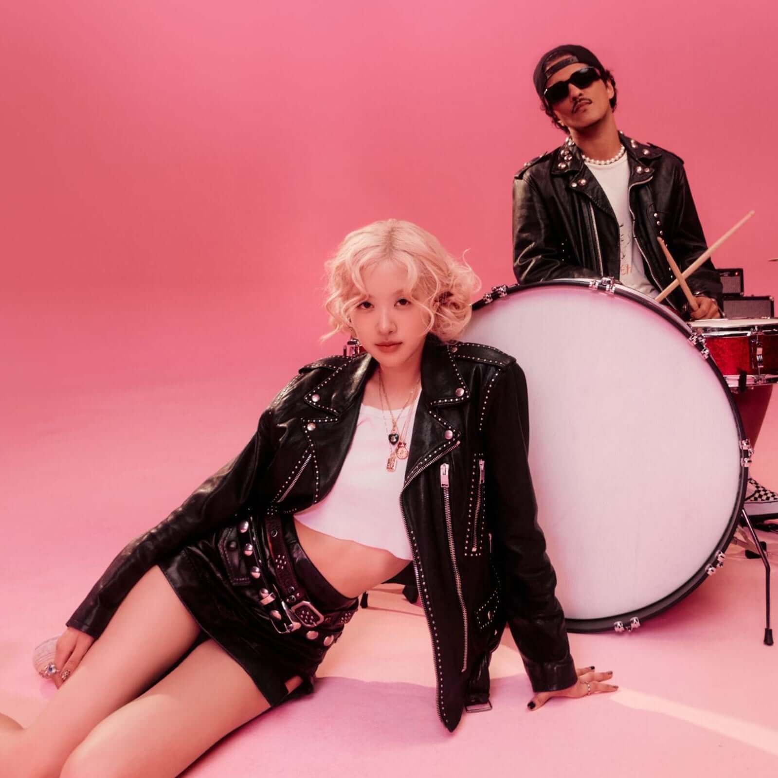 Translation missing: pt-PT.Rosé - Plastic Books: Rosé