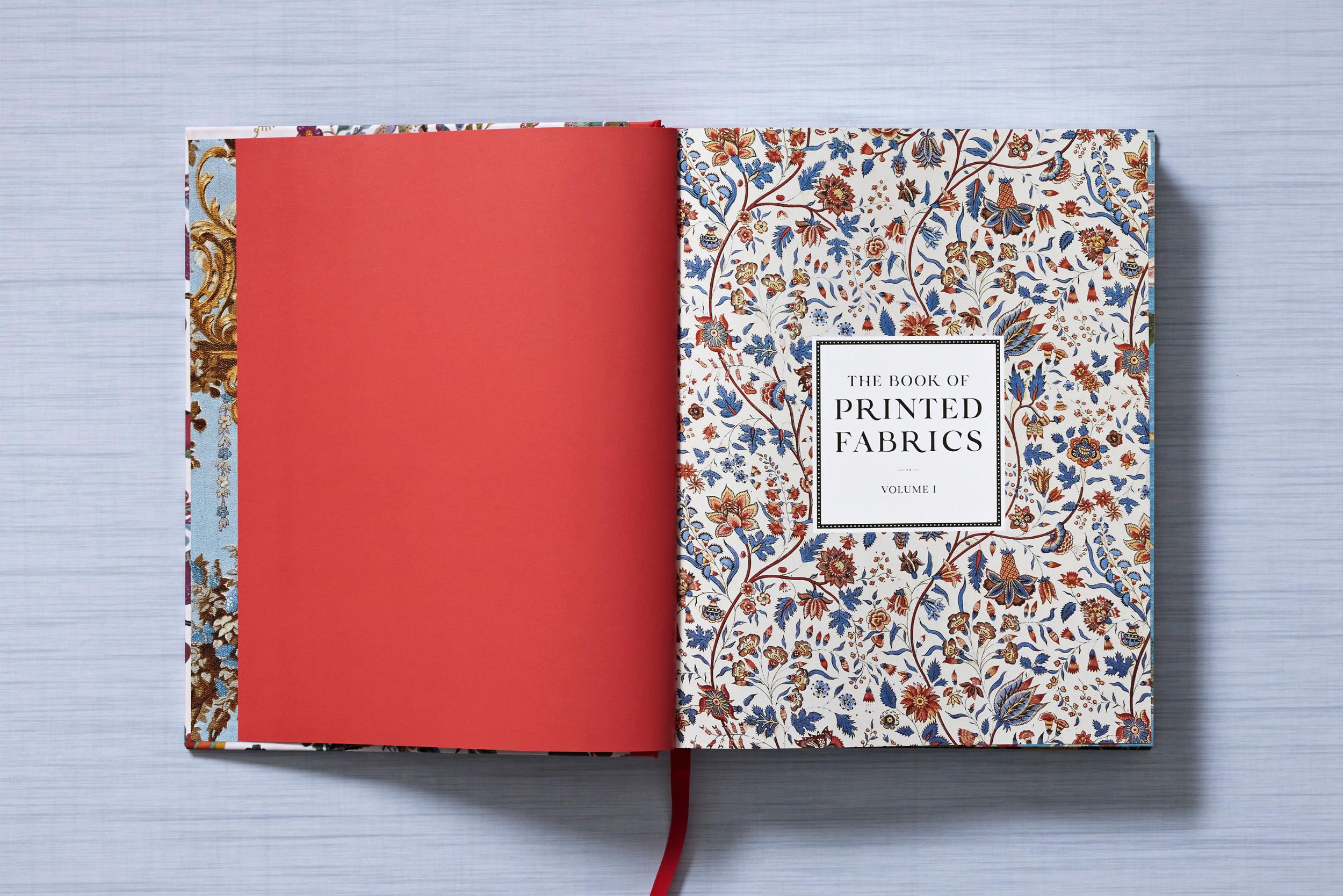 The Book of Printed Fabrics. from the 16th Century Until Today – Plastic Books