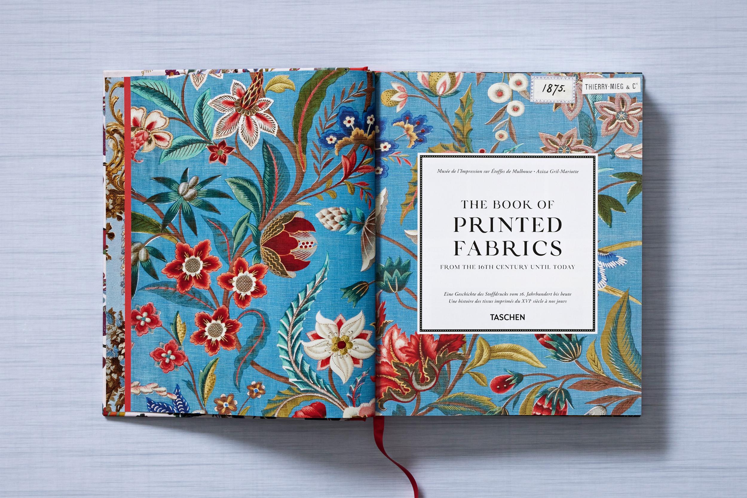 The Book of Printed Fabrics. from the 16th Century Until Today – Plastic Books