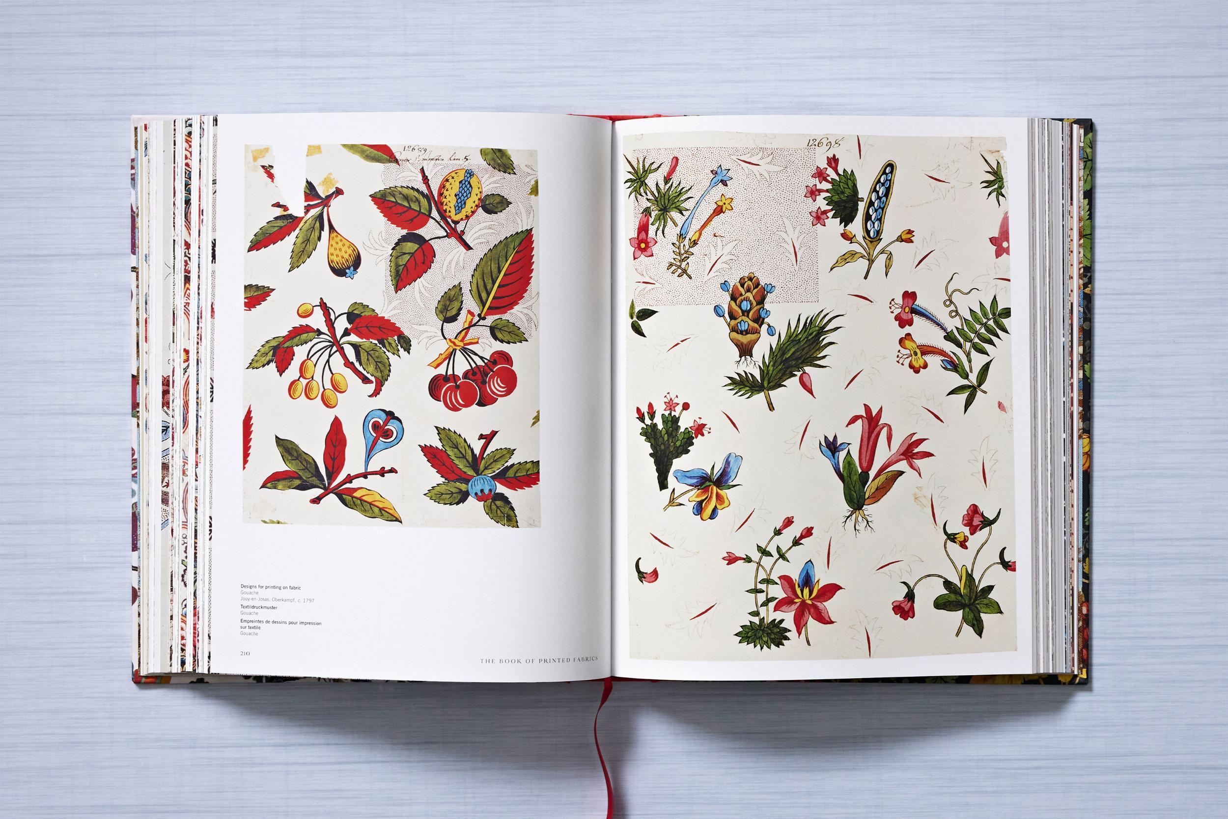 The Book of Printed Fabrics. from the 16th Century Until Today – Plastic Books