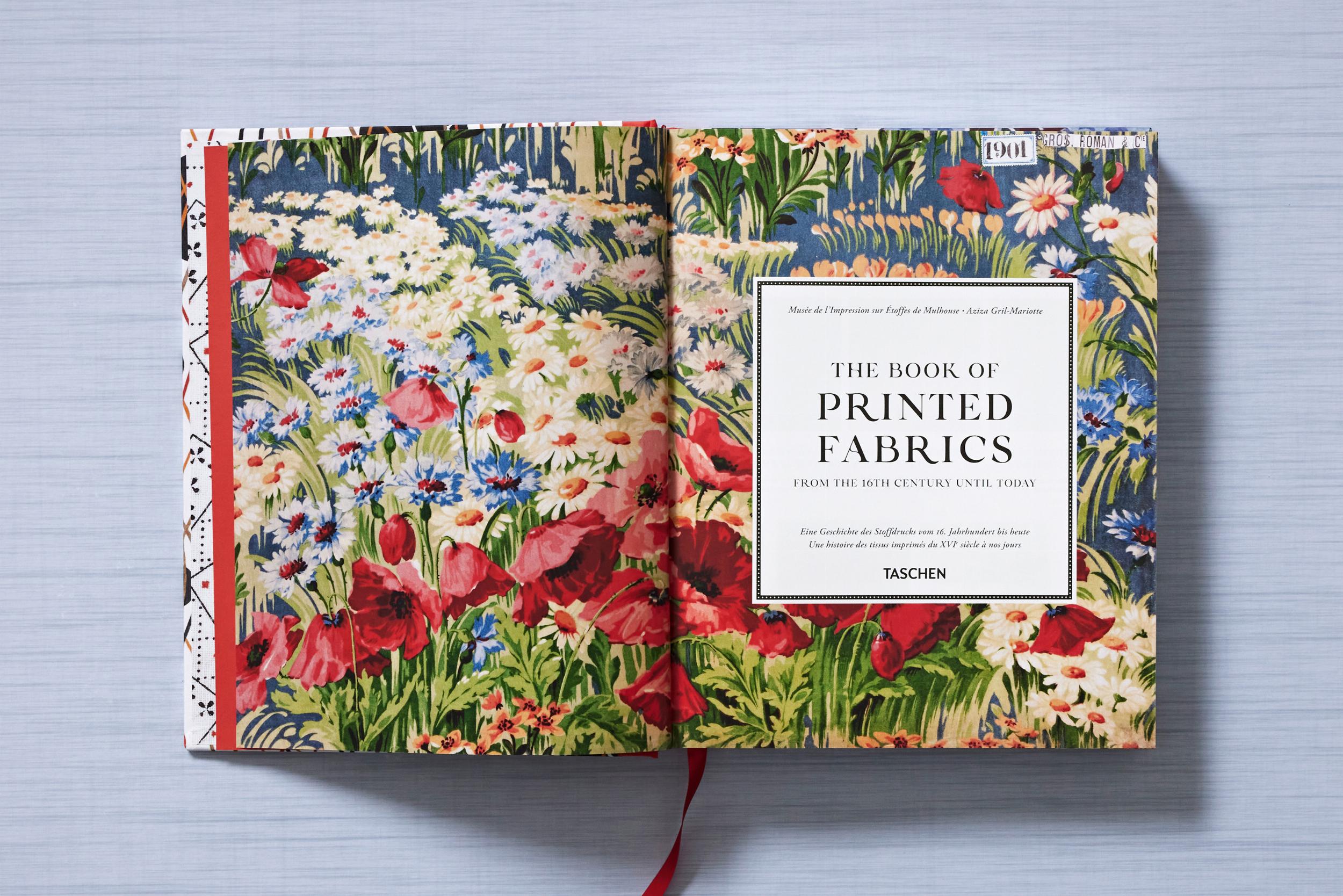 The Book of Printed Fabrics. from the 16th Century Until Today – Plastic Books