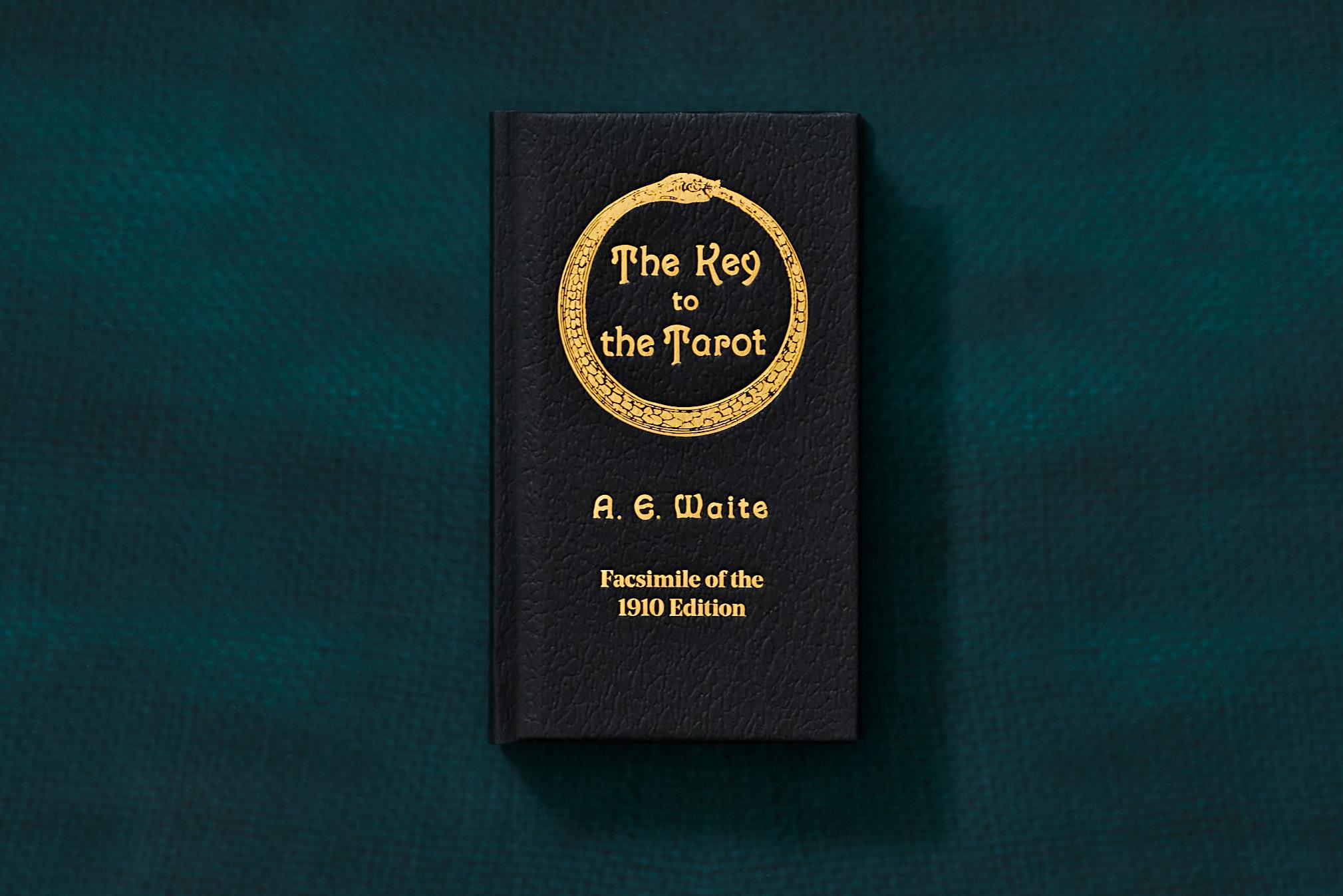 El Tarot de A․E․ Waite y P․ Colman Smith – Plastic Books