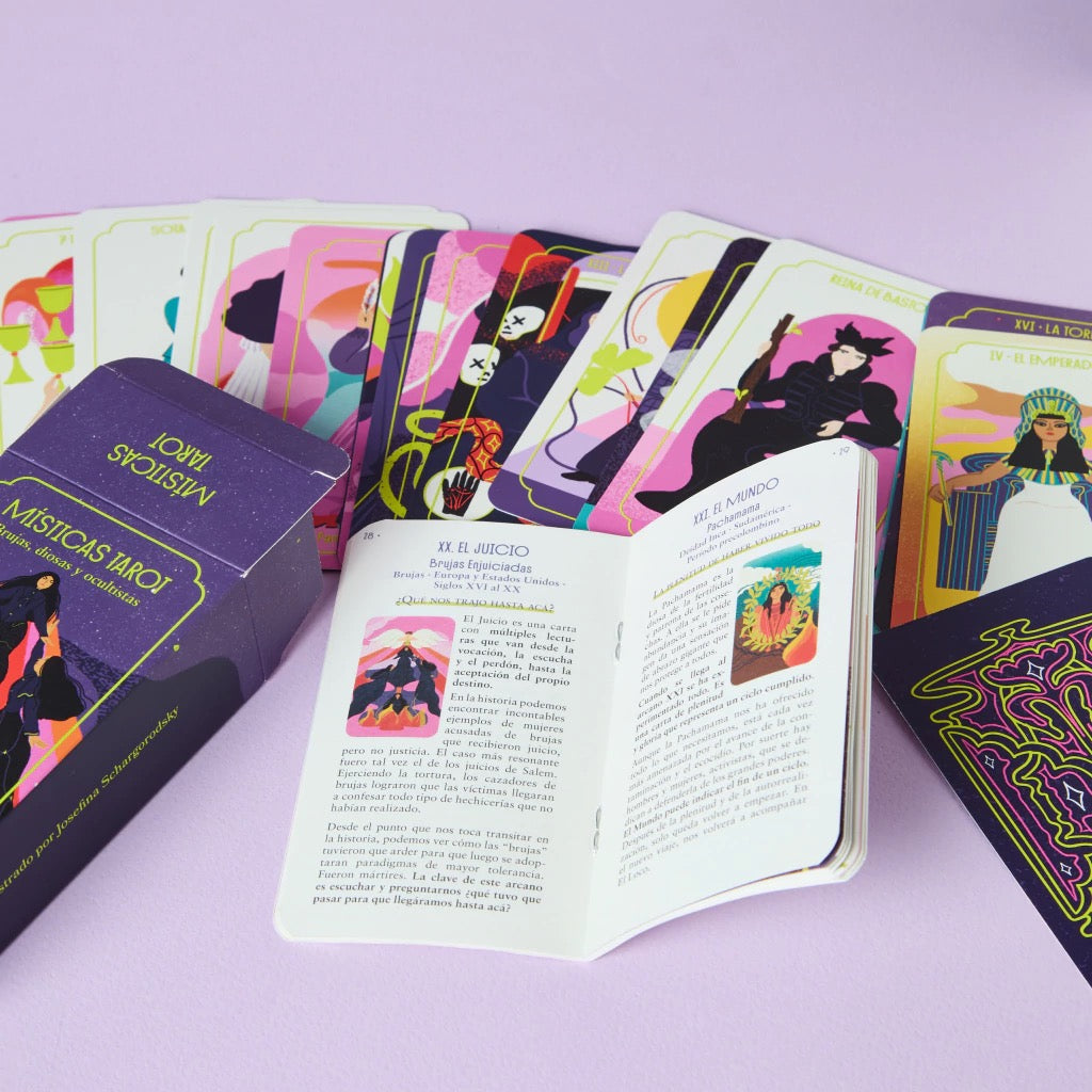 MÍSTICAS TAROT: Brujas, diosas y ocultistas (Baraja Tarot) – Plastic Books